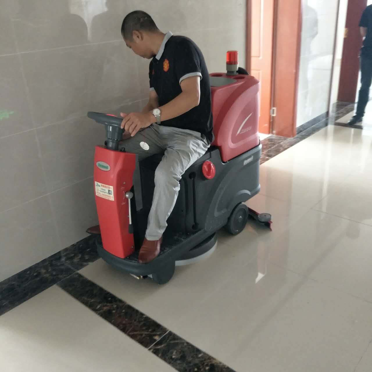 廣西洗地機的使用于哪些場所